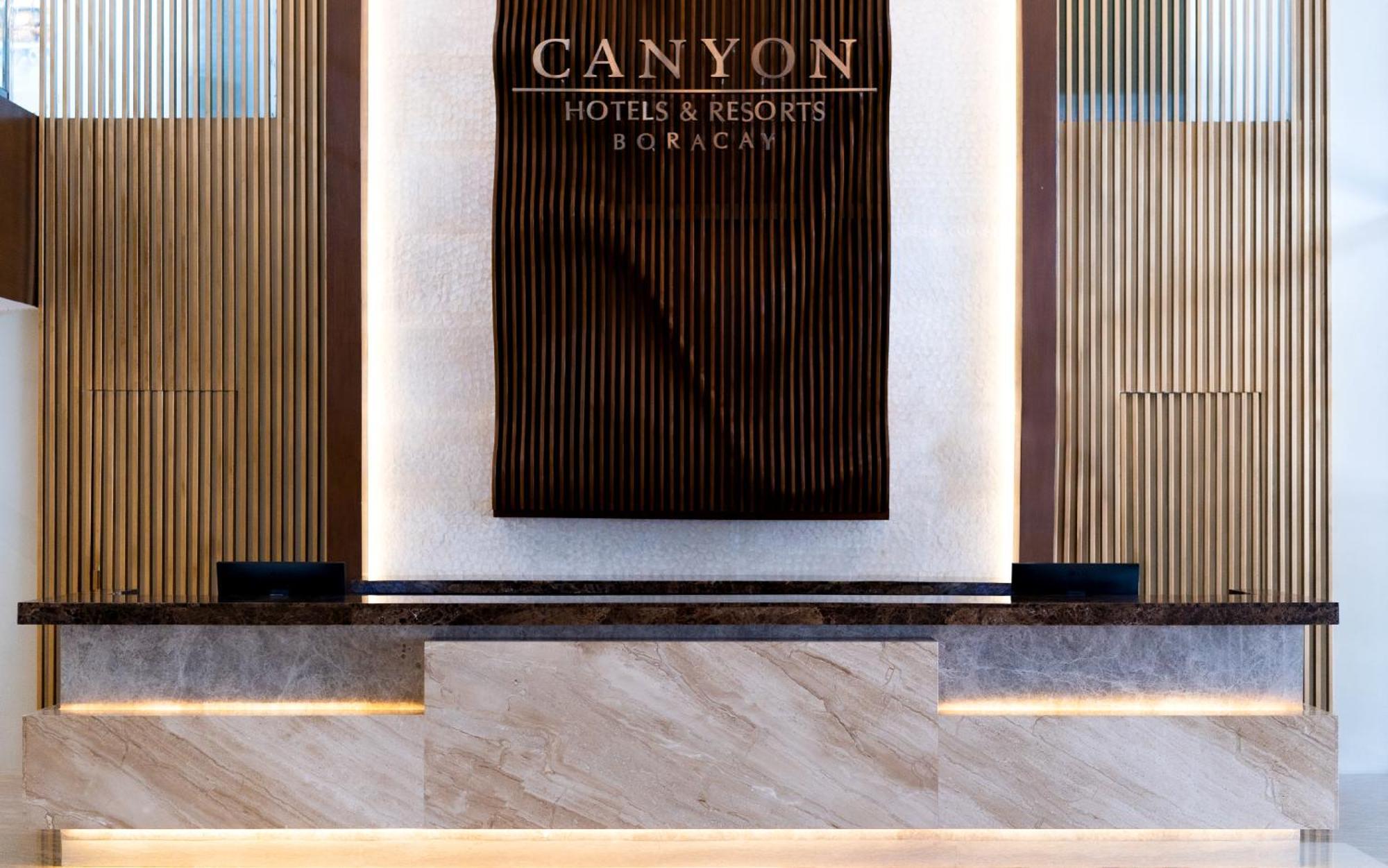 Canyon Hotels & Resorts Boracay Balabag  ภายนอก รูปภาพ